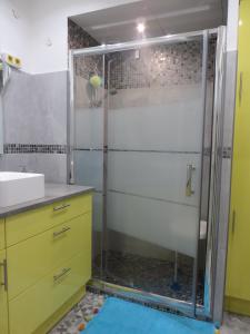 Ένα μπάνιο στο Appartement le Valmont +63 φωτογραφίες