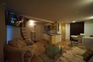 Kuchyň nebo kuchyňský kout v ubytování Bluestars Apartments