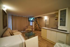 Kuchyň nebo kuchyňský kout v ubytování Bluestars Apartments