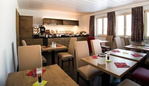 Posezení v ubytování ROOM'Z zimmeraufzeit