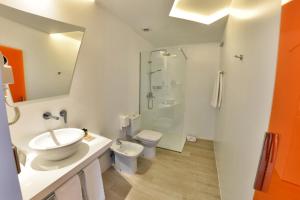 Kúpeľňa v ubytovaní Atarazanas Málaga Boutique Hotel