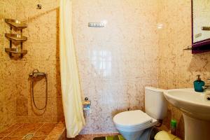 Phòng tắm tại Mini Hotel Bereket Dip