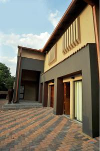 Gallery image of Sunset Manor Guest House in Potchefstroom