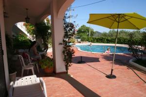A piscina localizada em Monte Dos Netos ou nos arredores