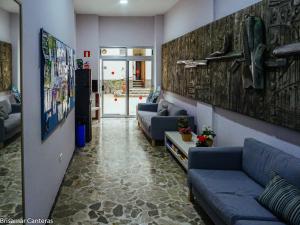 A seating area at Brisamar Canteras
