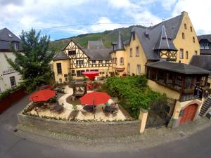 Galeriebild der Unterkunft Herrenhaus - Weingut Freiherr v. Landenberg in Ediger-Eller