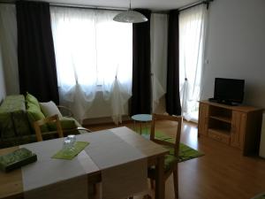 Jade Apartment 9437 Hegykő, Fürdöutca 10 kép - 2
