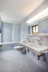 Koupelna v ubytování Hotel Stätzerhorn
