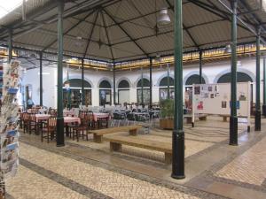 Restoran atau tempat lain untuk makan di Luxury Duplex with pool