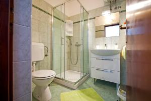 Koupelna v ubytování Rooms Stefania