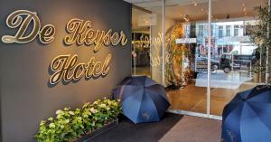 Posezení v ubytování De Keyser Hotel