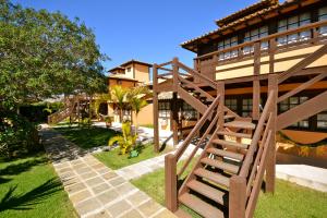 a wooden stairway leading to a building at Pousada Da Ferradura in Búzios