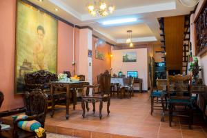 Ruang duduk di Pissamorn House