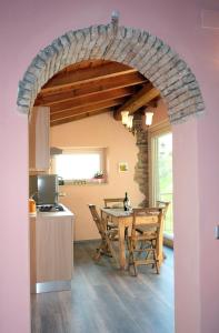Kuchyň nebo kuchyňský kout v ubytování La Bosca agriturismo