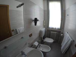 Ванная комната в Albergo Esperia