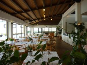 Restaurace v ubytování Hotel Marina Uno