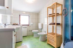 Kúpeľňa v ubytovaní Rustic Dream + 6 fotografií