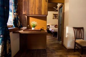 Kaular Atithis Grand Kokan Resort的休息区