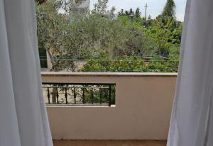 Ein Balkon oder eine Terrasse in der Unterkunft Apartment Lavanda
