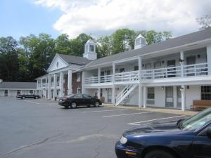 Imagen de la galería de colony motel Jamestown, en Jamestown