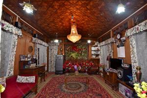 Gallery image of Lake Palace Group Of House Boats in Srinagar