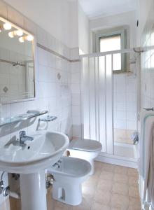 A bathroom at Beaurivage