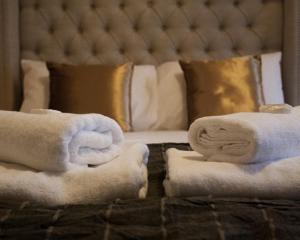 The Swan Hotel Bar and Grill客房内的一张或多张床位