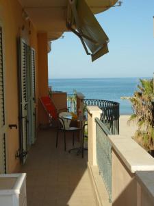 A general sea view or a sea view taken from az apartmanhoteleket