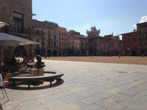 Fotografia z galérie ubytovania Apartaments Vicus 1 con vistas a la Plaza Mayor de Vic v destinácii Vic