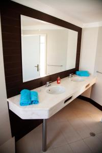 Ένα μπάνιο στο Villa Clara Premium by Sunny Deluxe