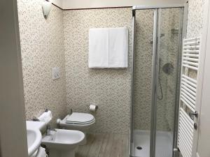 Koupelna v ubytování Hotel La Primula