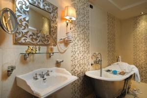 Koupelna v ubytování Hotel Bonconte