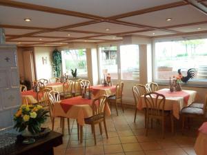 Gallery image of Hotel Klett B&B in Langenargen
