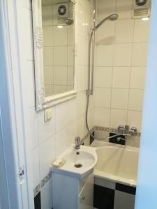 Kúpeľňa v ubytovaní Apartment Vilnius Zemaitijos