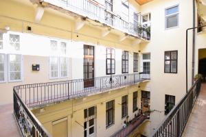 Balkón nebo terasa v ubytování Luxury Apartment by Hi5 - Bazilika Suite