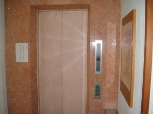 Et badeværelse på Hotel New Mogamiya