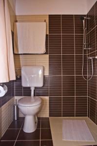 A bathroom at Harmatcsepp-Vendégház
