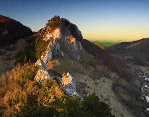 Galería fotográfica de Hotel Vrsatec en Vršatské Podhradie 13 fotos más