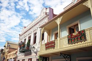 El edificio en el que está el departamento