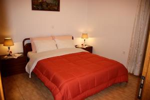 Giường trong phòng chung tại Villa Sofia Filoxenia +48 ảnh