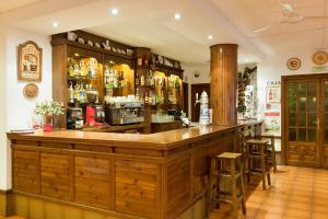 
De lounge of bar bij Hotel Castillo d'Acher
