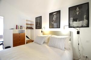 Säng eller sängar i ett rum på Villefranche Sur Mer One Bed