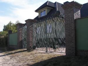 Budynek, w którym mieści się apartament