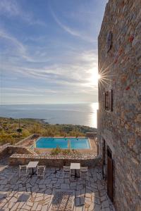 Bazén v ubytování Aegila Boutique Hotel nebo v jeho okolí