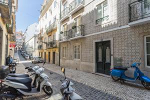 リスボンにあるTrendy Apartment in Bairro Altoのギャラリーの写真