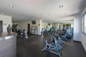 Fitness center at/o fitness facilities sa Hotel Riazor Aeropuerto