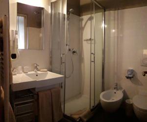 Phòng tắm tại Sostio a Levante
