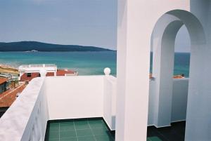 Příroda nedaleko hotelu + 13 fotografií