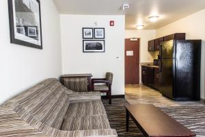 Voodi või voodid majutusasutuse Cobblestone Hotel & Suites - Stevens Point toas