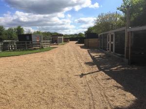 温莎Willow Court Farm Studio West & Petting Farm, 8 mins to Legoland & Windsor, 15 mins to Lapland UK的相册照片
